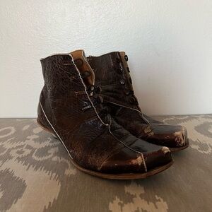 Cydwoq vintage boots